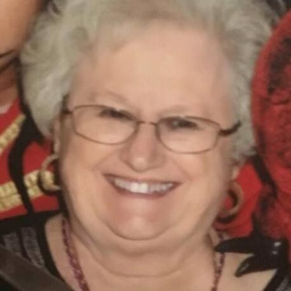 Meet your Posher, Sharon - Picture 1 of 1